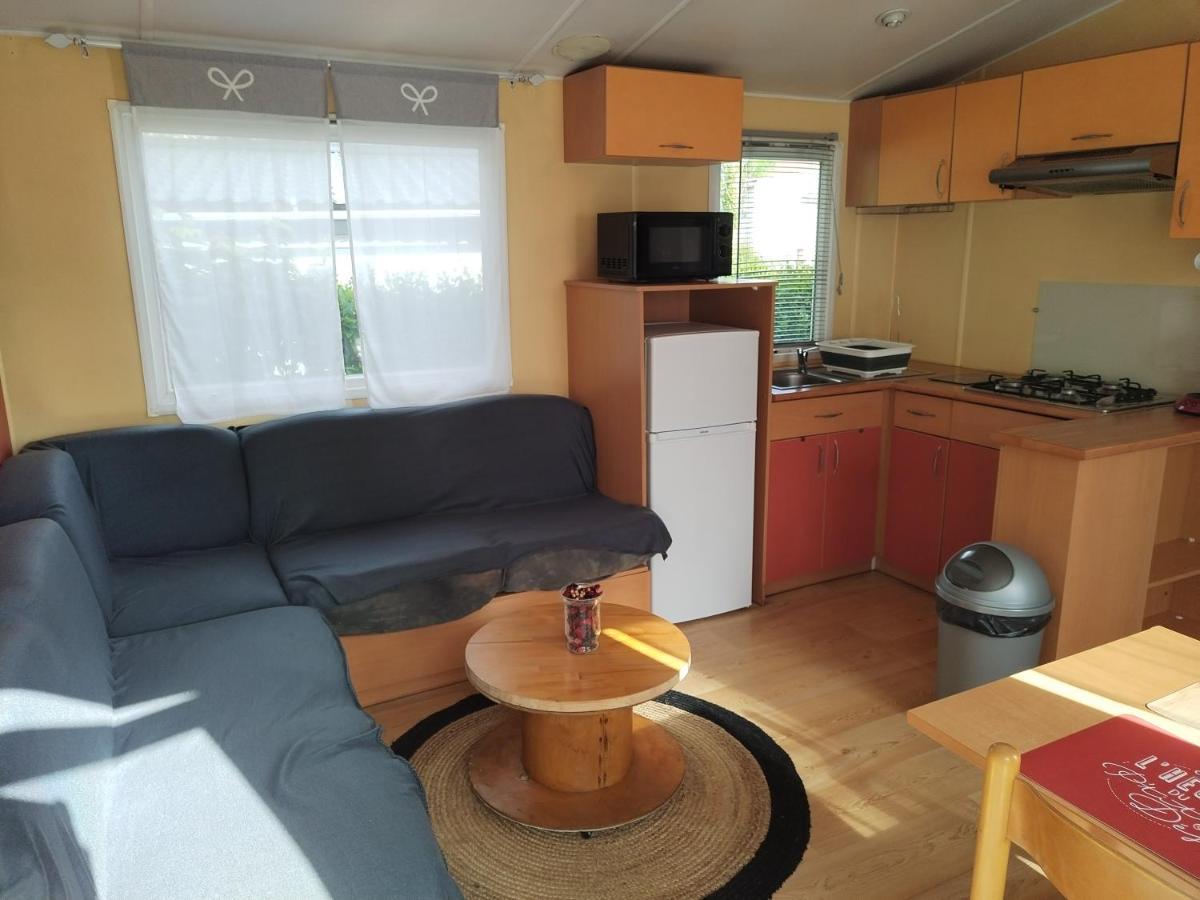Mobil-Home Coin De Paradis En Cote D'Opale Sur Terrain Prive Et Sa Caravane Hermelinghen Exterior foto